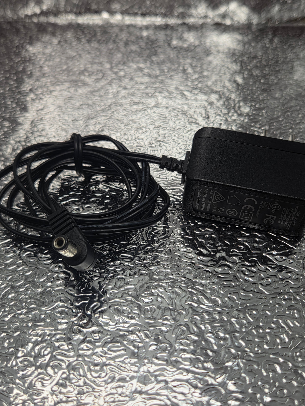 SK01G-0500100U 5V 1A AC/DC Power Adapter