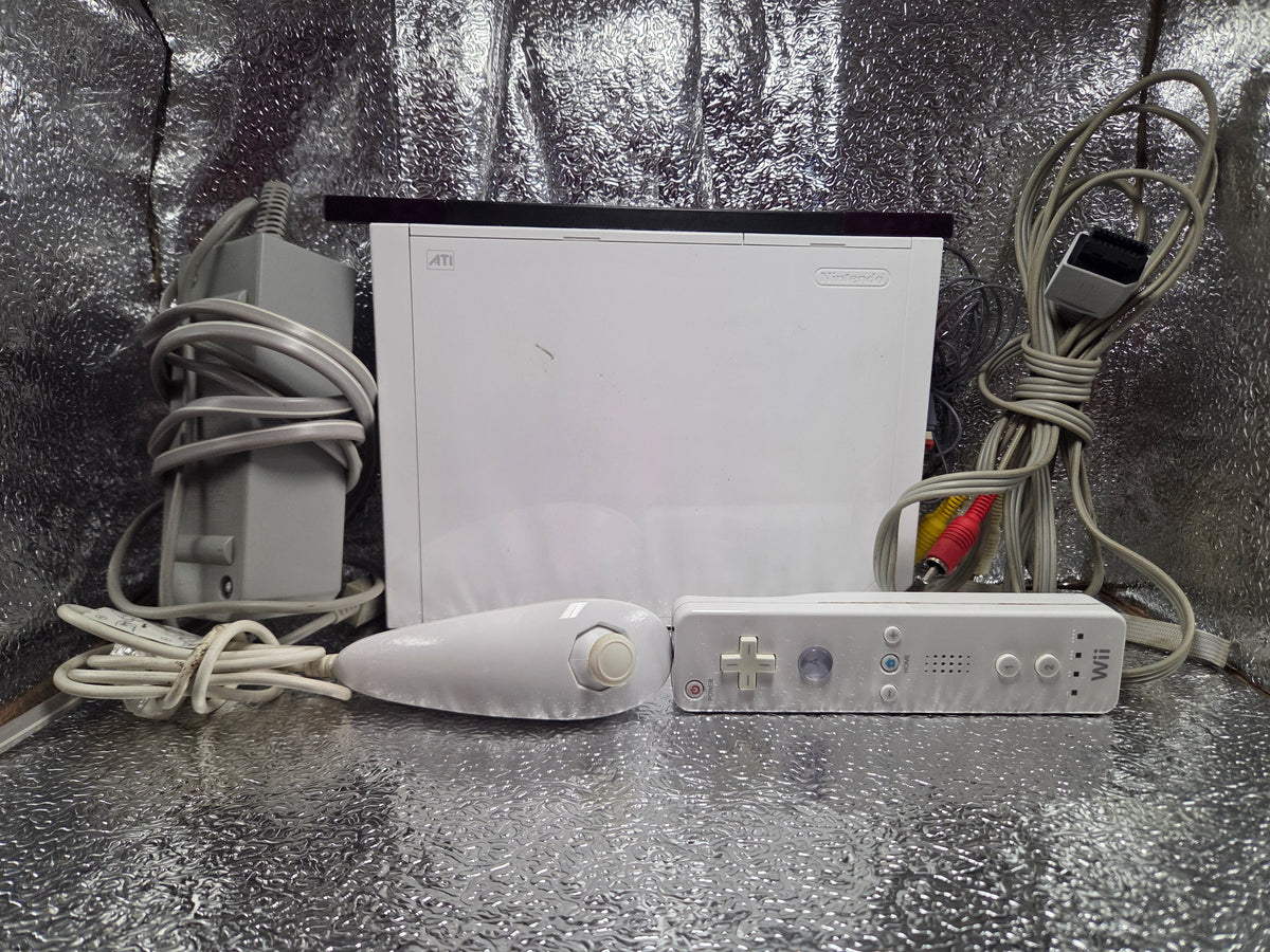Nintendo Wii Console Bundle – White – Complete Set with Controllers & Cables