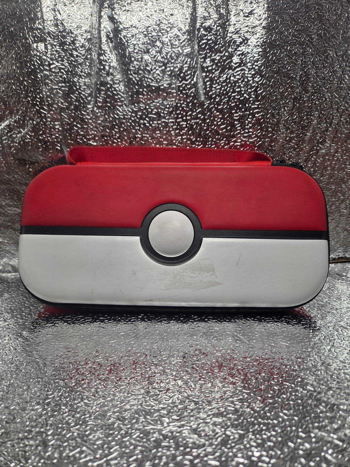 Poké Ball Nintendo Switch Carrying Case – Red & White Hard Shell Travel Bag